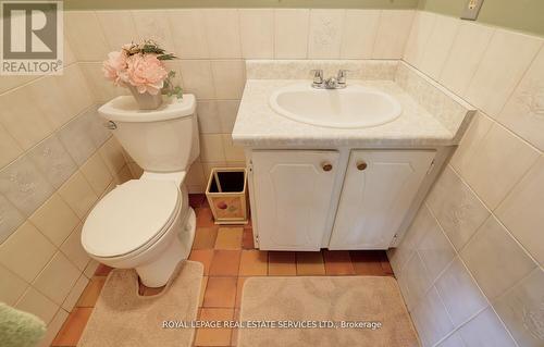 738 Damien Way, Mississauga (Erindale), ON - Indoor Photo Showing Bathroom