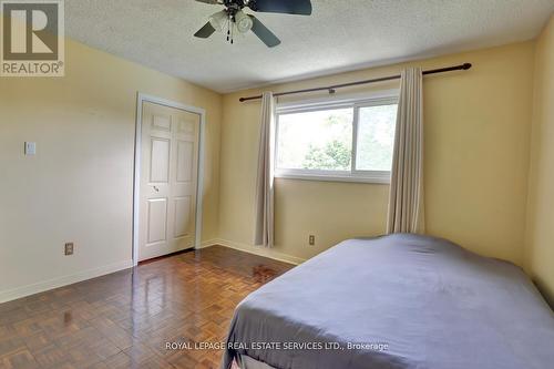 738 Damien Way, Mississauga (Erindale), ON - Indoor Photo Showing Bedroom