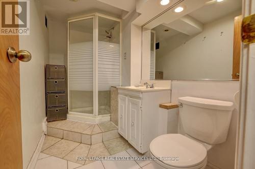 738 Damien Way, Mississauga (Erindale), ON - Indoor Photo Showing Bathroom