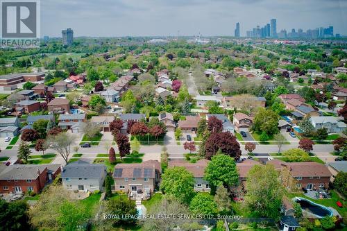 738 Damien Way, Mississauga (Erindale), ON - Outdoor With View