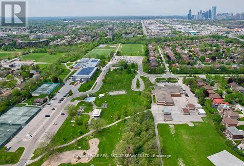 738 Damien Way, Mississauga (Erindale), ON - Outdoor With View