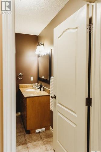 134 Collins Street, Creighton, SK - Indoor Photo Showing Bathroom