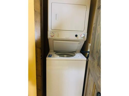 M1-D - 1351 Gerry Sorensen Way, Kimberley, BC - Indoor Photo Showing Laundry Room