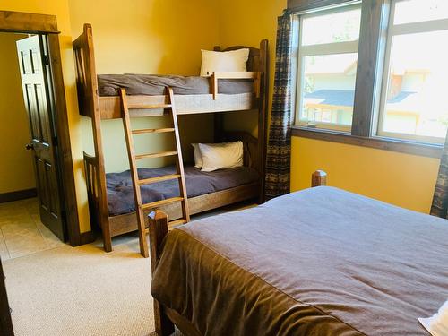 M1-D - 1351 Gerry Sorensen Way, Kimberley, BC - Indoor Photo Showing Bedroom