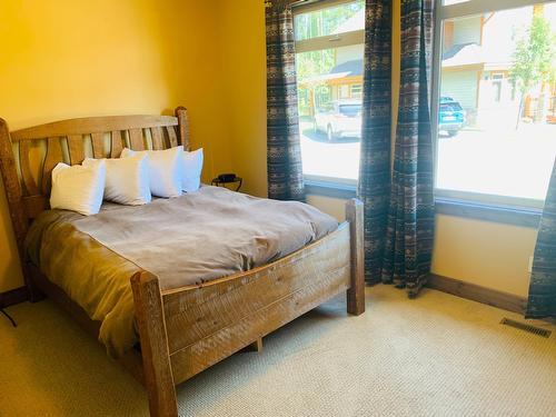 M1-D - 1351 Gerry Sorensen Way, Kimberley, BC - Indoor Photo Showing Bedroom