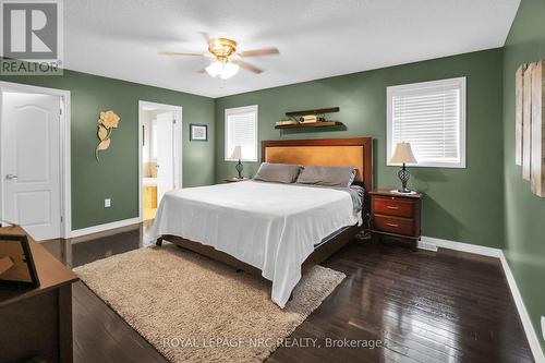 11 Vision Place, Hamilton (Stoney Creek), ON - Indoor Photo Showing Bedroom