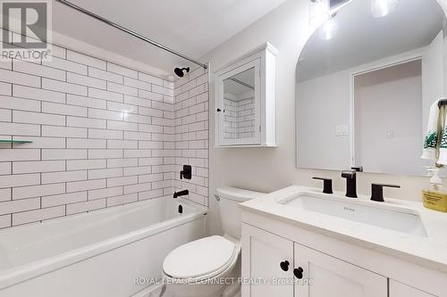 207 - 1210 Radom Street, Pickering, ON - Indoor Photo Showing Bathroom