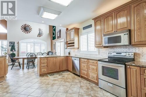 1098 Loon Road, Georgina Islands (Georgina Island), ON - Indoor Photo Showing Kitchen