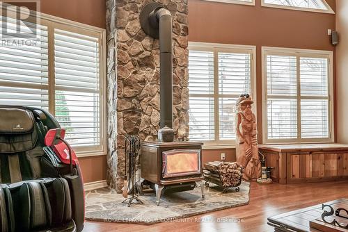 1098 Loon Road, Georgina Islands (Georgina Island), ON - Indoor