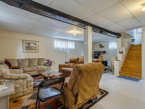 Salle familiale - 537 Rue Briggs E., Longueuil (Le Vieux-Longueuil), QC - Indoor Photo Showing Basement