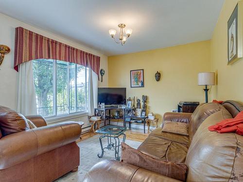 Salon - 537 Rue Briggs E., Longueuil (Le Vieux-Longueuil), QC - Indoor Photo Showing Living Room