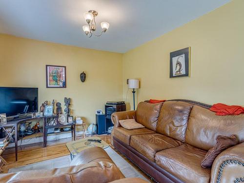 Salon - 537 Rue Briggs E., Longueuil (Le Vieux-Longueuil), QC - Indoor Photo Showing Living Room