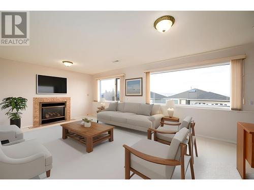 14-2030 Van Horne Drive, Kamloops, BC - Indoor Photo Showing Living Room With Fireplace