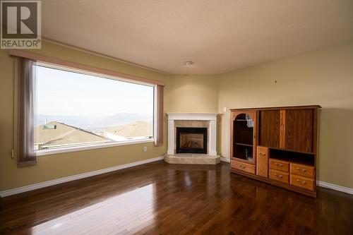 14-2030 Van Horne Drive, Kamloops, BC - Indoor With Fireplace