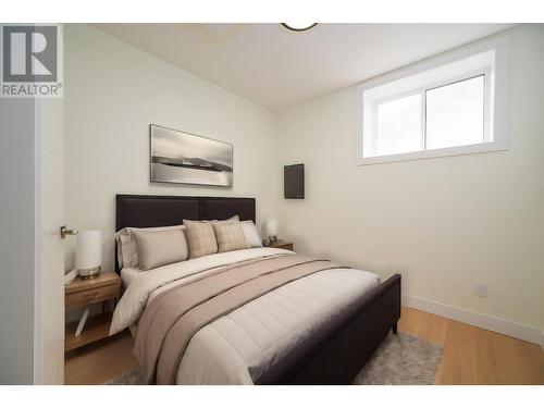 1725 Balsam Place, Kamloops, BC - Indoor Photo Showing Bedroom