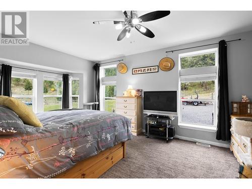 7629 Barnhartvale Road, Kamloops, BC - Indoor Photo Showing Bedroom