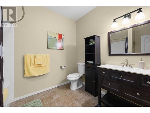 7629 Barnhartvale Road, Kamloops, BC - Indoor Photo Showing Bathroom