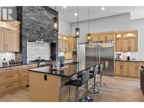 481 Pevero Place, Kamloops, BC - Indoor Photo Showing Kitchen With Upgraded Kitchen