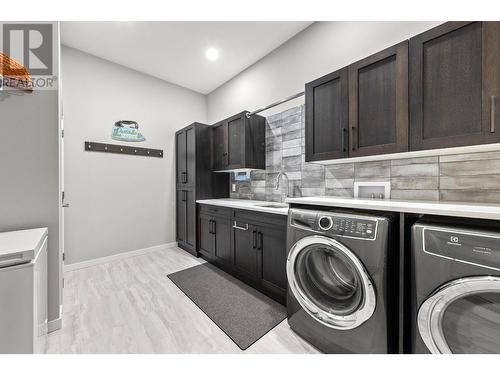 481 Pevero Place, Kamloops, BC - Indoor Photo Showing Laundry Room