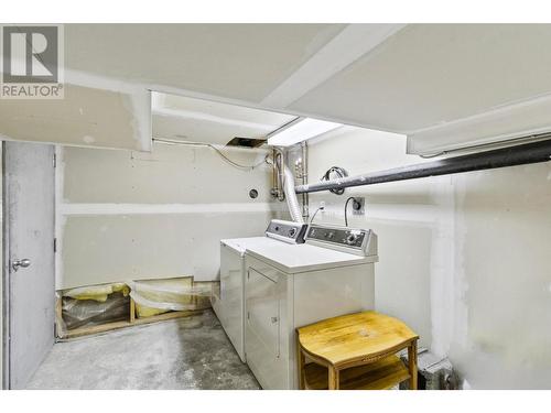 615 St Paul Street, Kamloops, BC - Indoor Photo Showing Laundry Room