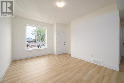 114-2648 Tranquille Rd, Kamloops, BC - Indoor Photo Showing Other Room