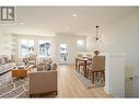 115-2648 Tranquille Rd, Kamloops, BC  - Indoor Photo Showing Living Room 