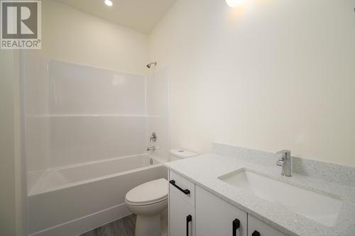 115-2648 Tranquille Rd, Kamloops, BC - Indoor Photo Showing Bathroom