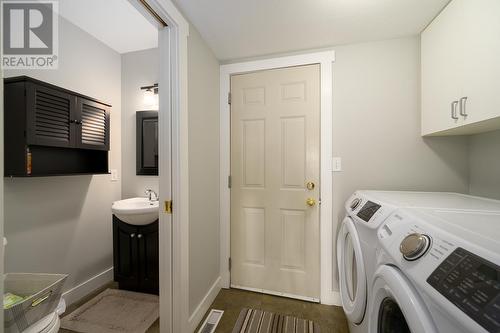 9-1750 Mckinley Crt, Kamloops, BC - Indoor Photo Showing Laundry Room