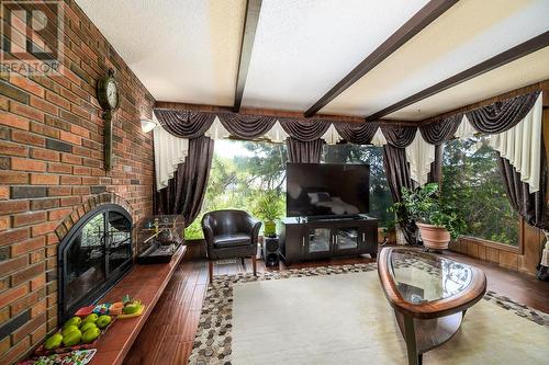 1091 Wildwood Drive, Kamloops, BC - Indoor With Fireplace