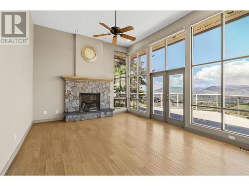 1108 Burgess Way, Kamloops, BC - Indoor Photo Showing Living Room With Fireplace