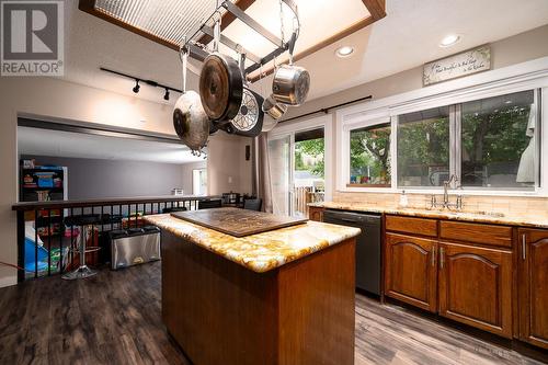 2156 Van Horne Drive, Kamloops, BC - Indoor Photo Showing Kitchen With Double Sink