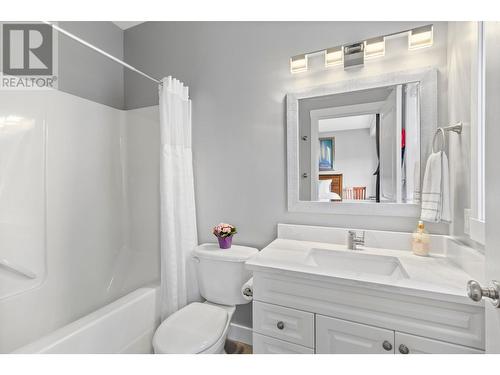 1911 Kechika Street, Kamloops, BC - Indoor Photo Showing Bathroom