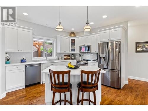 1911 Kechika Street, Kamloops, BC - Indoor Photo Showing Kitchen