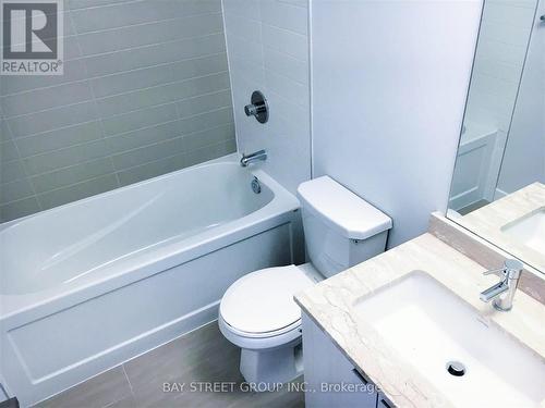 1919 - 4055 Parkside Village Drive, Mississauga, ON - Indoor Photo Showing Bathroom