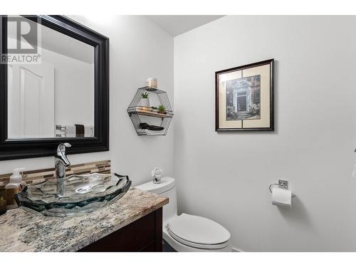 2010 Glenmohr Drive, Kamloops, BC - Indoor Photo Showing Bathroom