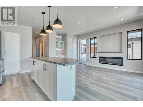 2501 Radio Tower Road Unit# 223, Oliver, BC - Indoor Photo Showing Kitchen