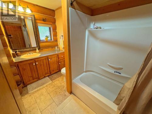 1035 Highway 5A, Princeton, BC - Indoor Photo Showing Bathroom