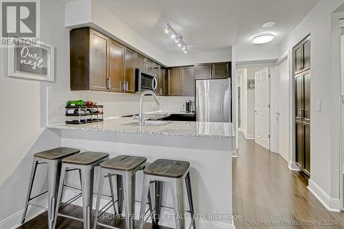 1410 - 125 Village Green Square W, Toronto (Agincourt South-Malvern West), ON - Indoor Photo Showing Kitchen