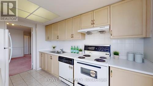 Ph82 - 1 Greystone Walk Drive, Toronto (Kennedy Park), ON - Indoor Photo Showing Kitchen With Double Sink