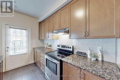 5 - 10060 Keele Street, Vaughan (Maple), ON - Indoor Photo Showing Kitchen With Stainless Steel Kitchen With Upgraded Kitchen