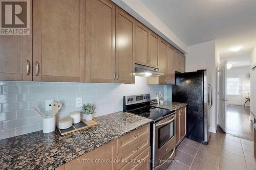 5 - 10060 Keele Street, Vaughan (Maple), ON - Indoor Photo Showing Kitchen With Stainless Steel Kitchen