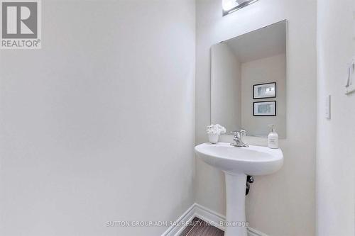 5 - 10060 Keele Street, Vaughan (Maple), ON - Indoor Photo Showing Bathroom