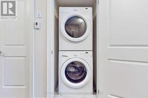 5 - 10060 Keele Street, Vaughan (Maple), ON - Indoor Photo Showing Laundry Room