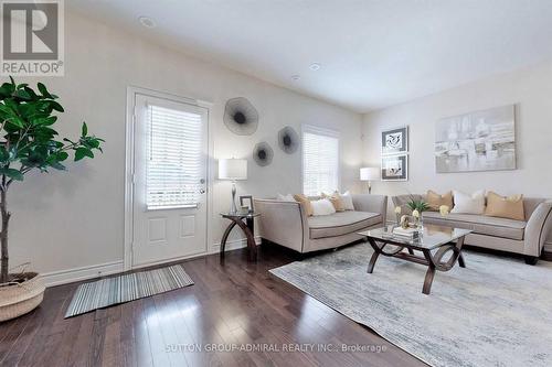 5 - 10060 Keele Street, Vaughan (Maple), ON - Indoor Photo Showing Living Room