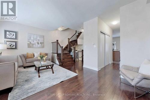 5 - 10060 Keele Street, Vaughan (Maple), ON - Indoor Photo Showing Living Room