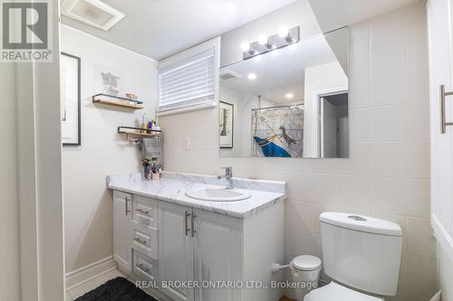 1306* Leighland Road, Burlington (Freeman), ON - Indoor Photo Showing Bathroom