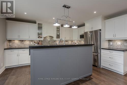 383 Patricia Drive, Burlington (Bayview), ON - Indoor Photo Showing Kitchen With Upgraded Kitchen