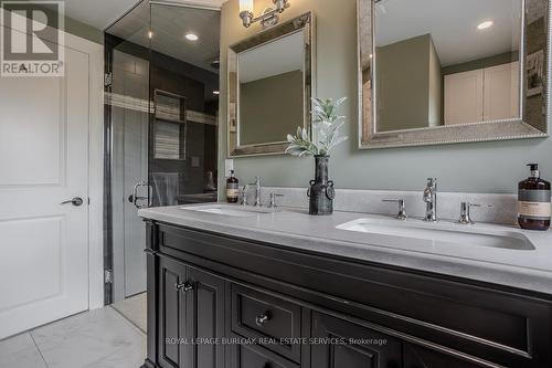 383 Patricia Drive, Burlington (Bayview), ON - Indoor Photo Showing Bathroom