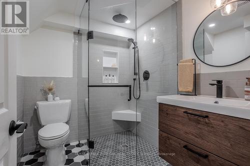 383 Patricia Drive, Burlington (Bayview), ON - Indoor Photo Showing Bathroom