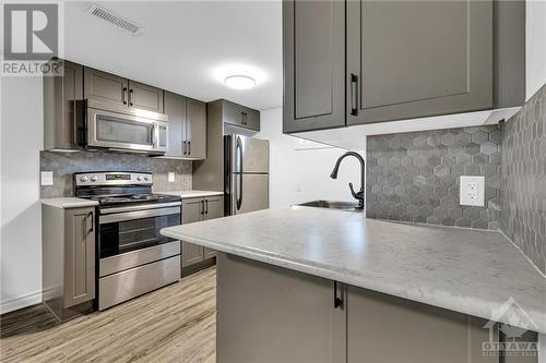 332 Acton Street, Ottawa, ON - Indoor Photo Showing Kitchen